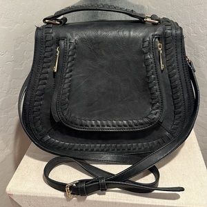 Urban Expressions Khloe Crossbody Bag